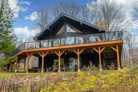 1035 Graydon Lane, Haliburton, ON , MLS #X12029422 , Image - 1