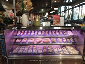 1579 Main St W, Hamilton, Ontario , MLS #X7323908 , Image - 1