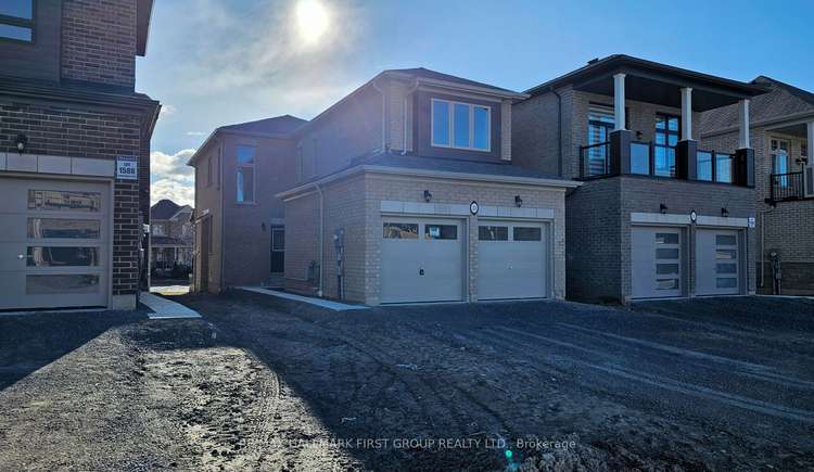 33 Mountainside Cres, Whitby, Ontario, Rolling Acres