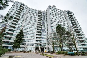 110 Promenade Circ
