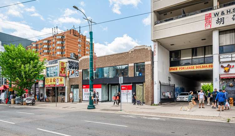 298A Spadina Ave, Toronto, Ontario, Kensington-Chinatown
