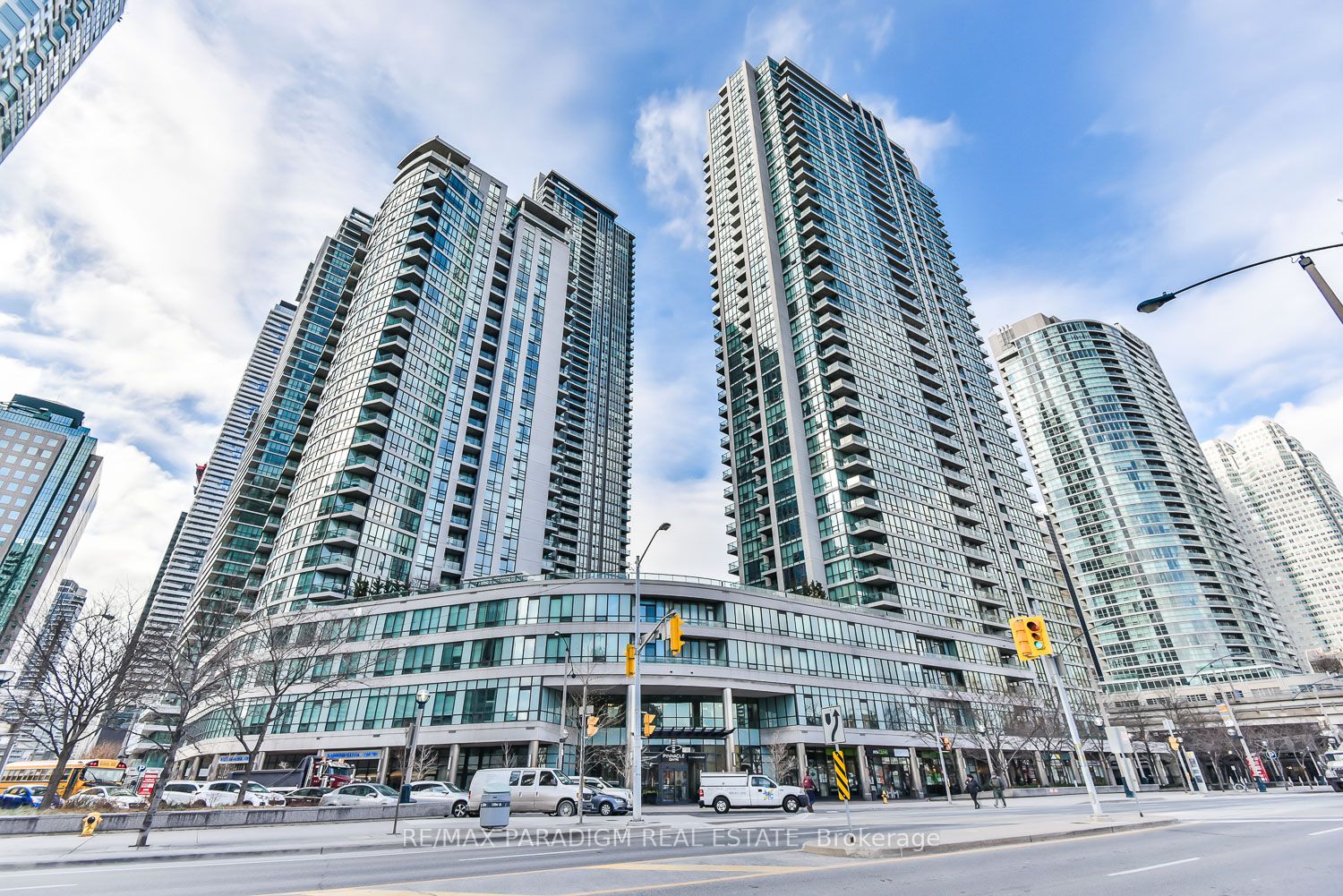 12 Yonge St, Toronto, Ontario, Waterfront Communities C1