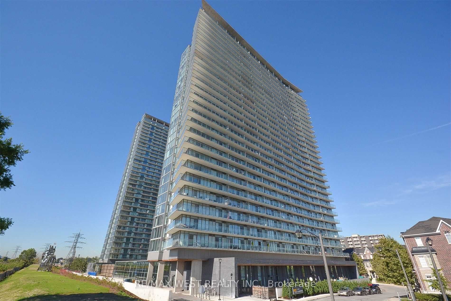 103 The Queensway Way, Toronto, Ontario, High Park-Swansea