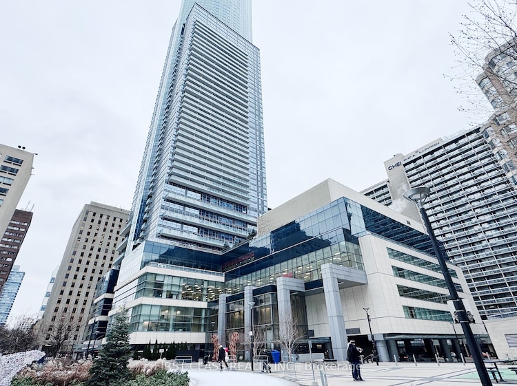 386 Yonge St, Toronto, Ontario, Bay Street Corridor