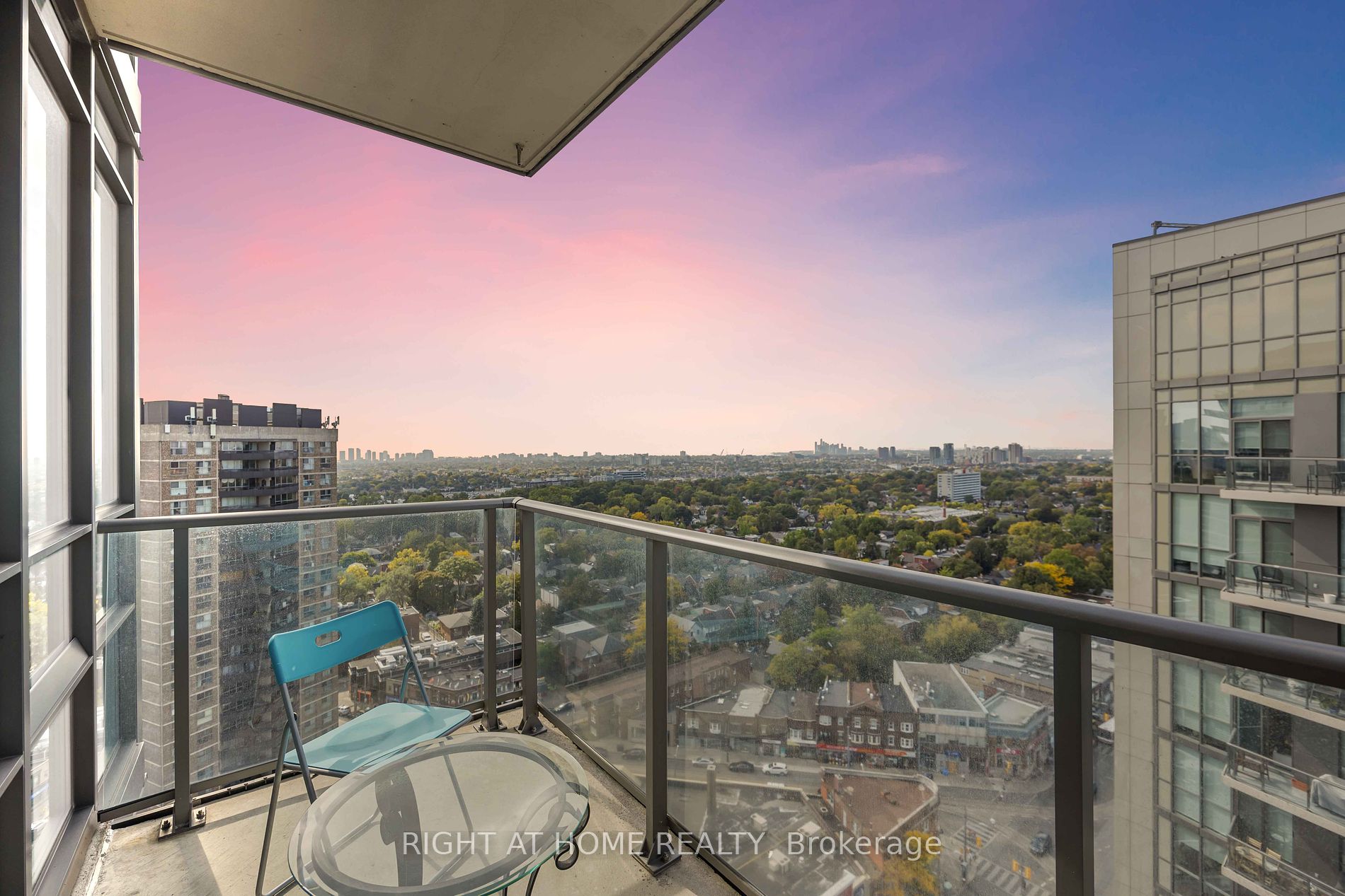 500 St Clair Ave W, Toronto, Ontario, Forest Hill South