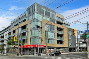 200 Woodbine Ave