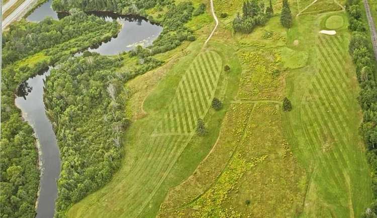 84 Golf Course Rd, Armour, Ontario, 