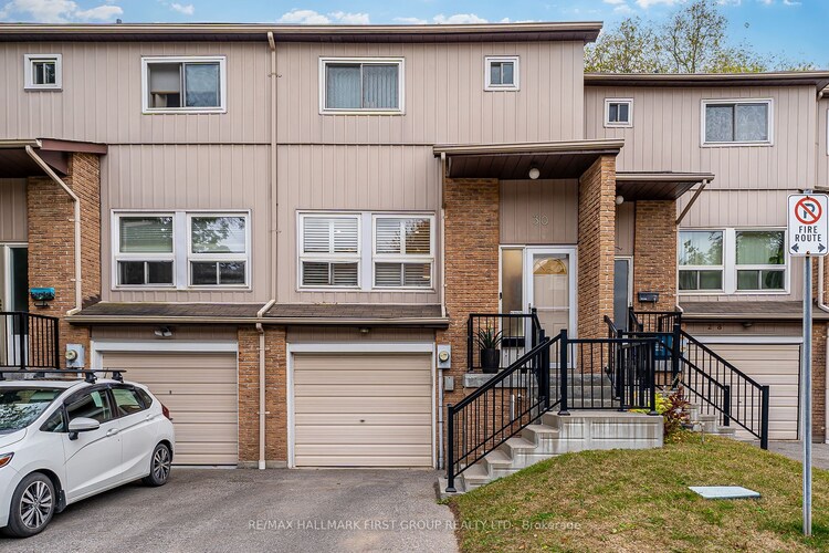 30 Willows Lane, Ajax, Ontario, Central West