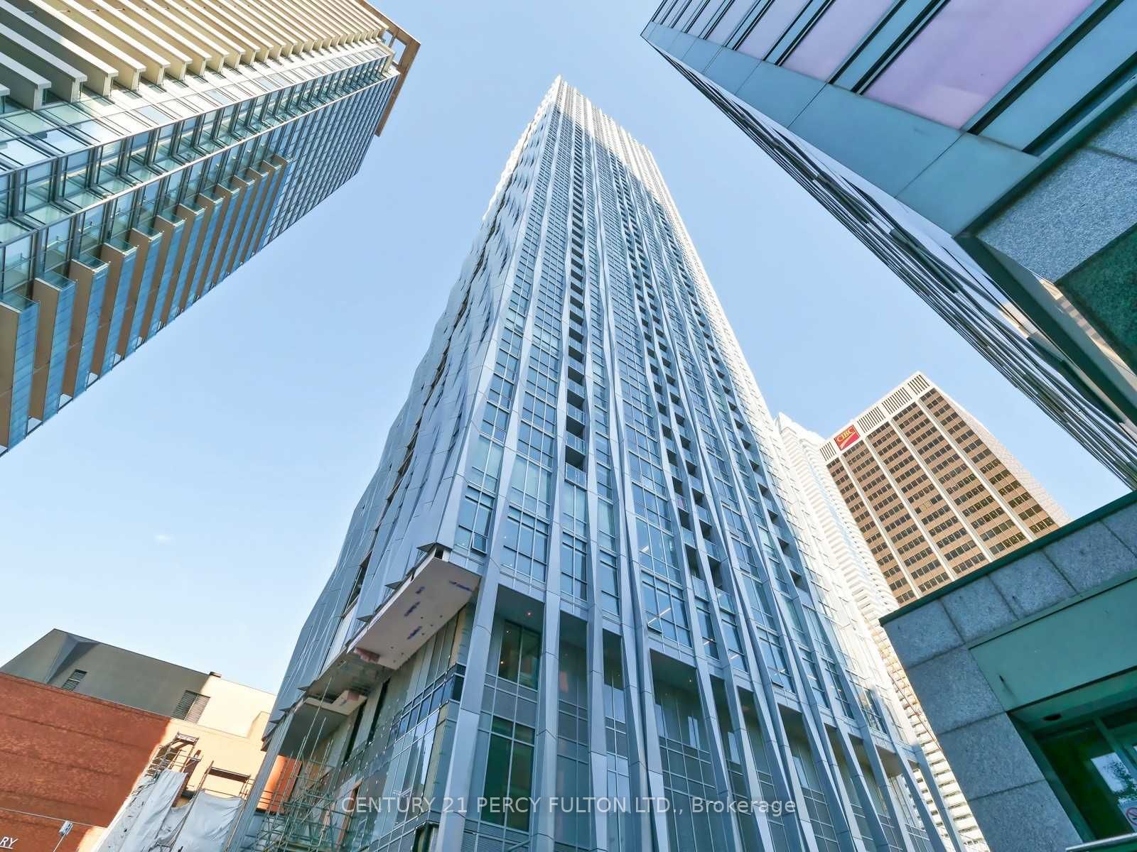 1 Yorkville Ave, Toronto, Ontario, Annex