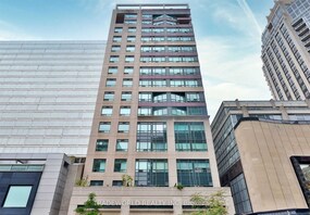 102 Bloor St W