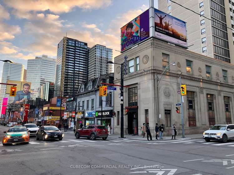 378 Yonge St, Toronto, Ontario, Bay Street Corridor
