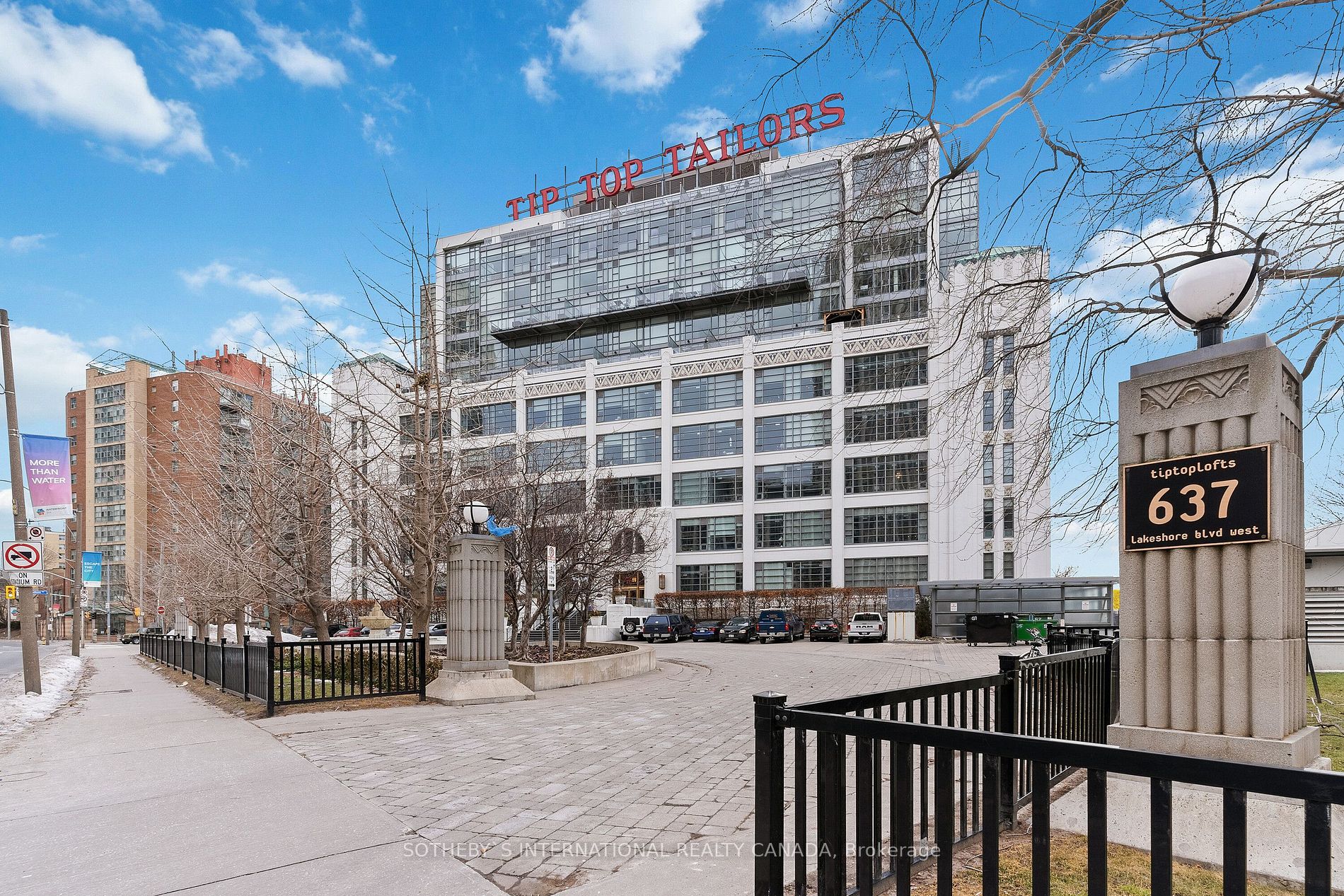 637 Lake Shore Blvd, Toronto, Ontario, Waterfront Communities C1