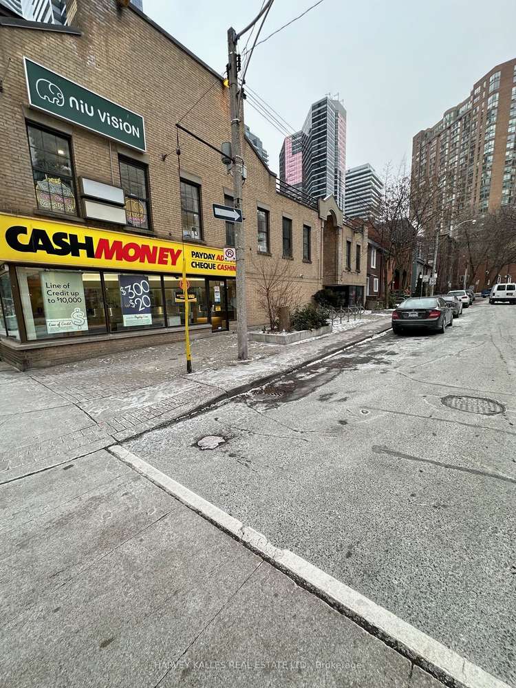 644 Yonge St, Toronto, Ontario, Bay Street Corridor
