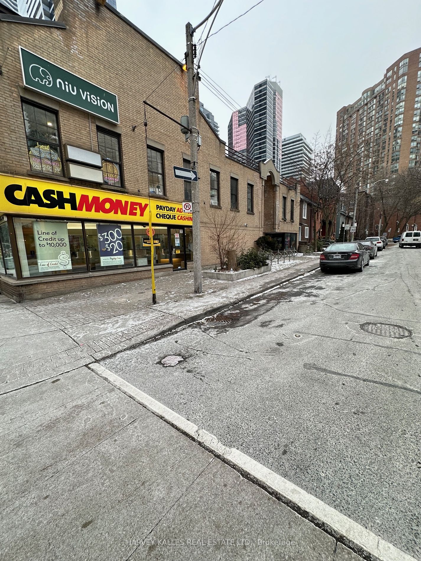 644 Yonge St, Toronto, Ontario, Bay Street Corridor