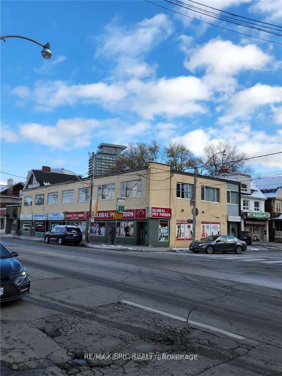 329 St. George St, Toronto, Ontario, Annex