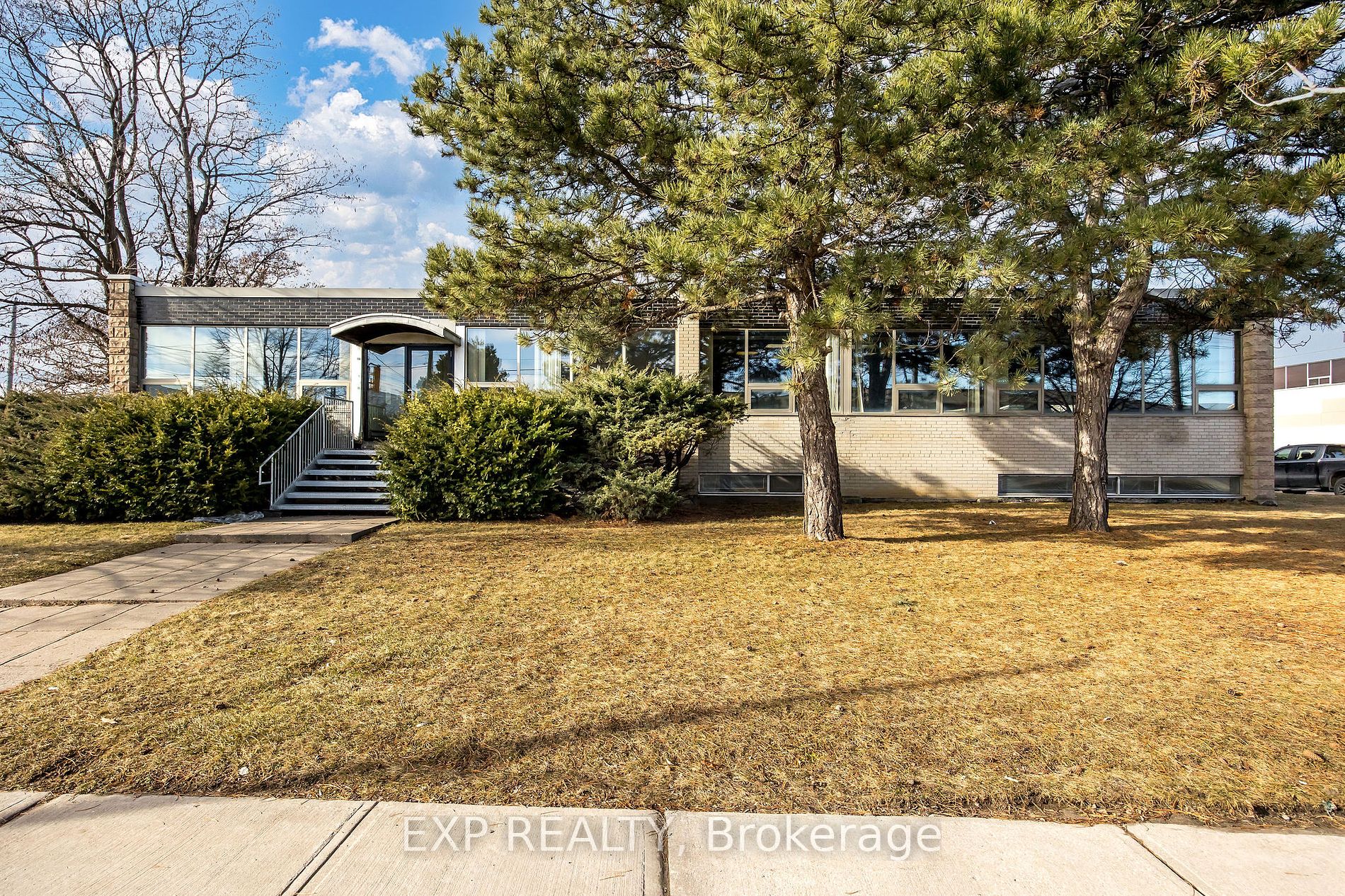 76 Signet Dr, Toronto, Ontario, Humber Summit