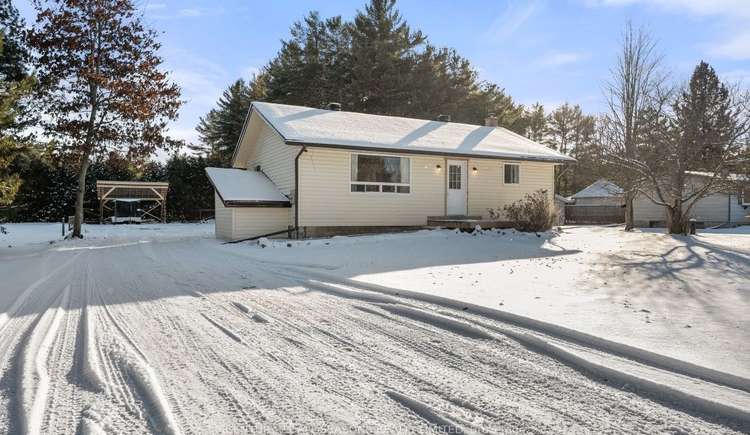 71 Pinegrove St, Hastings Highlands, Ontario, 