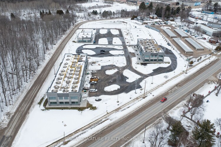 710 Balm Beach Rd E, Midland, Ontario, Midland