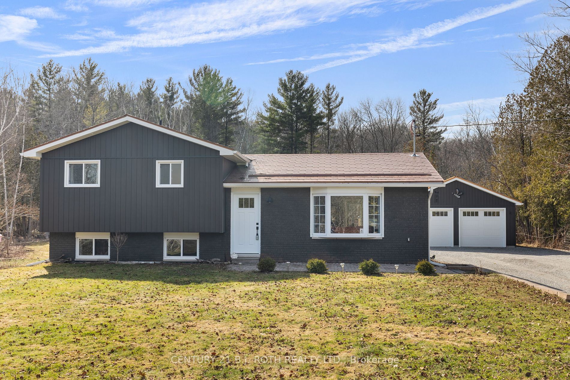 2942 Town Line, Oro-Medonte, Ontario, Warminister