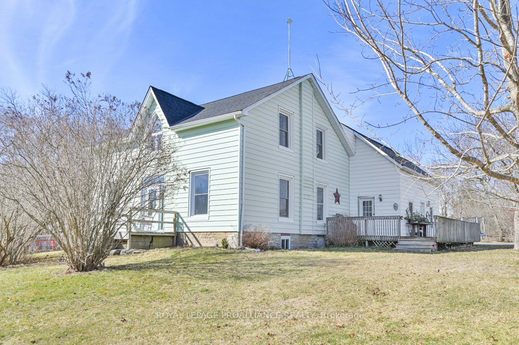 2033 Casey Rd, Tyendinaga, Ontario, 