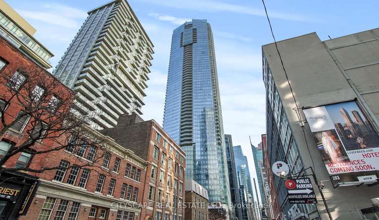 180 University Ave, Toronto, Ontario, Bay Street Corridor