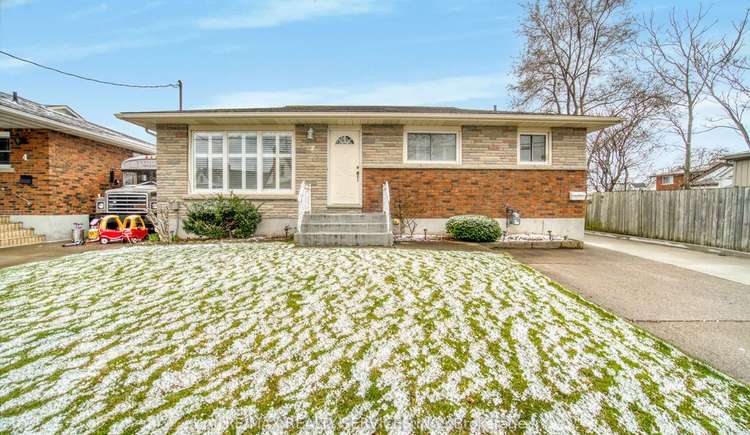 2 Anderson St, St. Catharines, Ontario, 
