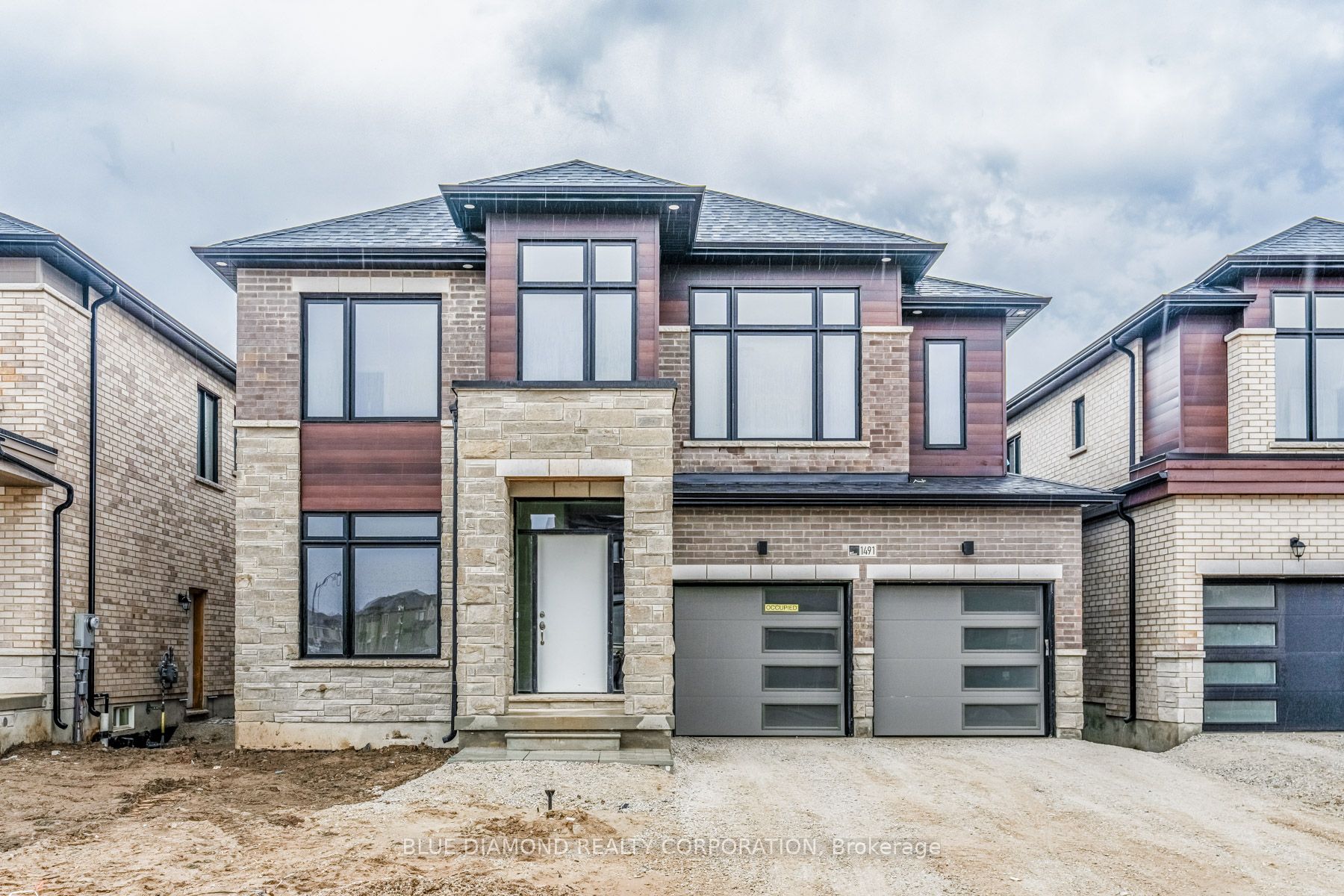 127 Commercial St, Milton, ON L9T 2J1 MLS W8135060