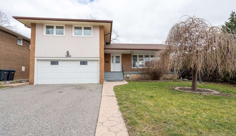 1250 Silver Spear Rd, Mississauga, Ontario, Applewood