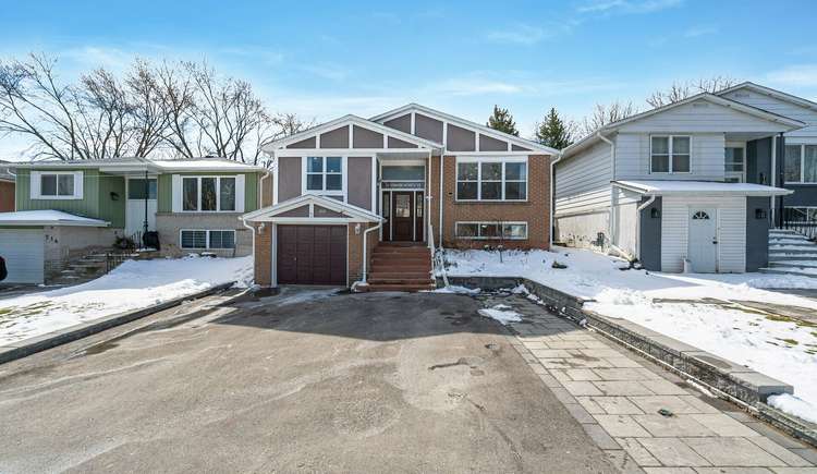 212 Currey Cres, Newmarket, Ontario, Central Newmarket