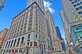 1 King St W