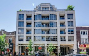 1430 Yonge St