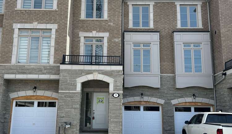 9 Coote Crt, Ajax, Ontario, Central West