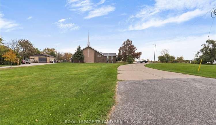 352 County Rd 2 Highway Rd, Lakeshore, Ontario, 