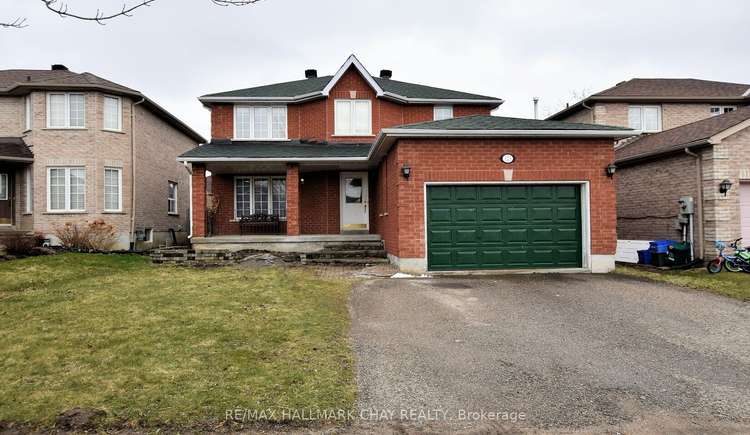 123 Country Lane, Barrie, Ontario, Painswick South