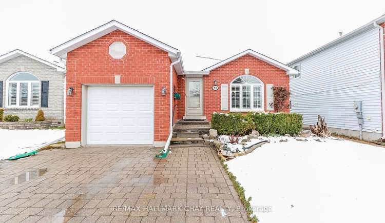 27 Finlay Rd, Barrie, Ontario, West Bayfield
