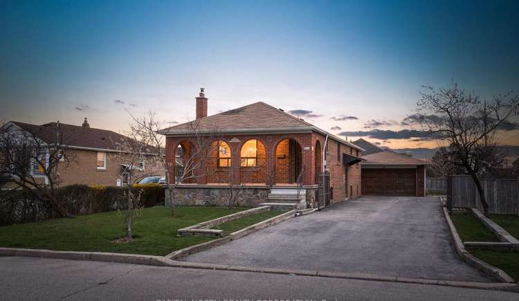 100 Cuffley Cres S, Toronto, Ontario, Downsview-Roding-CFB