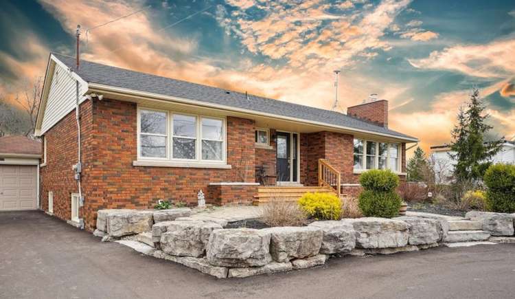 5117 Canborough Rd, West Lincoln, Ontario, 