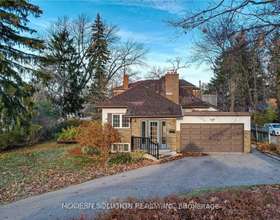 28 Forest Ave, Peel, Ontario