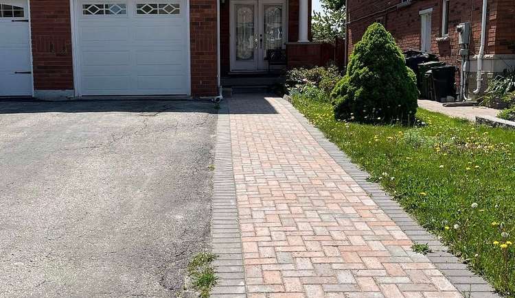 33 Wycombe Rd, Toronto, Ontario, Downsview-Roding-CFB