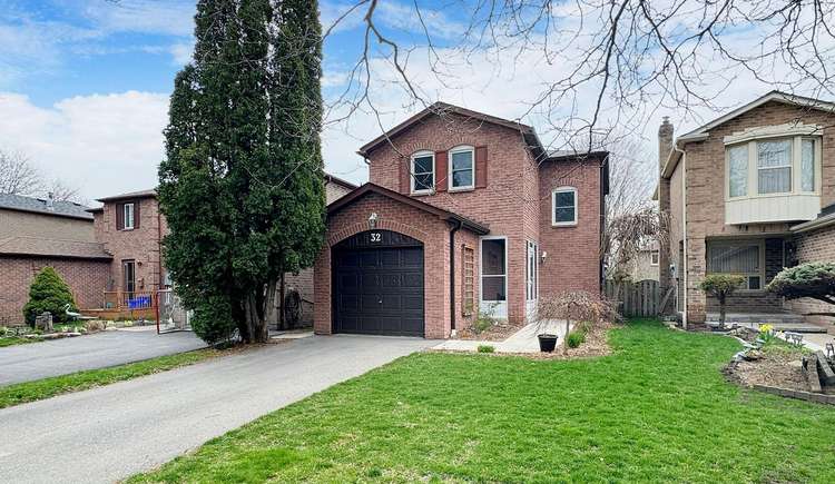 32 Fisher Cres, Ajax, Ontario, Central West