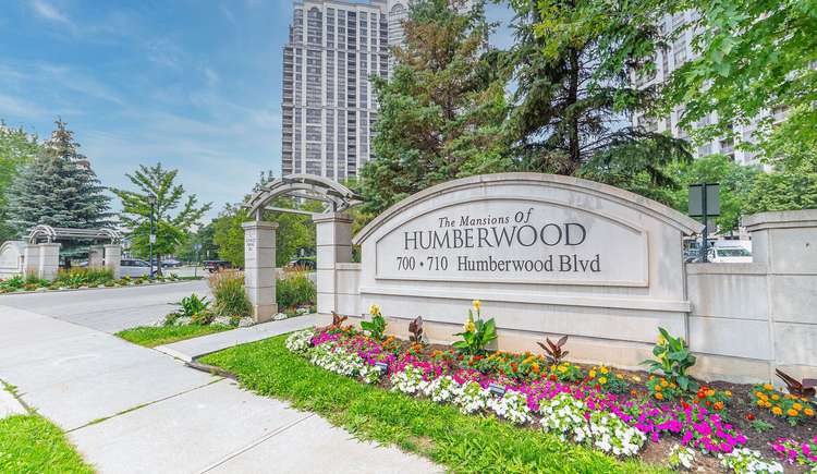 710 Humberwood Blvd, Toronto, Ontario, West Humber-Clairville