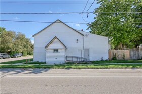 21948 Melbourne St, Middlesex, Ontario , MLS #X8283062 , Image - 1