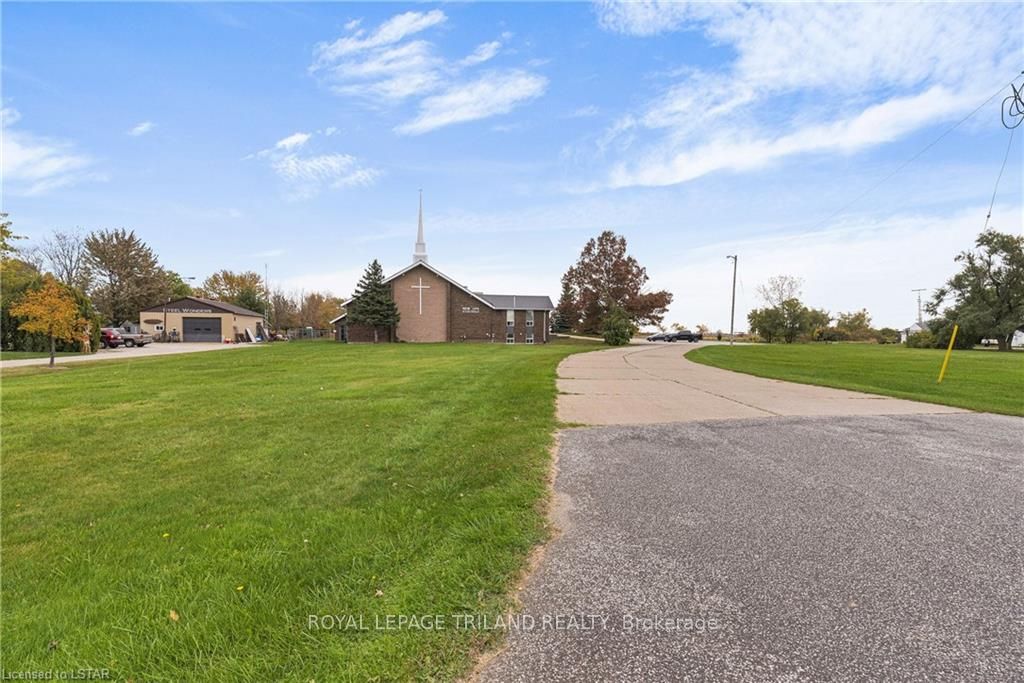 352 County Road 2, Essex, Ontario, Essex