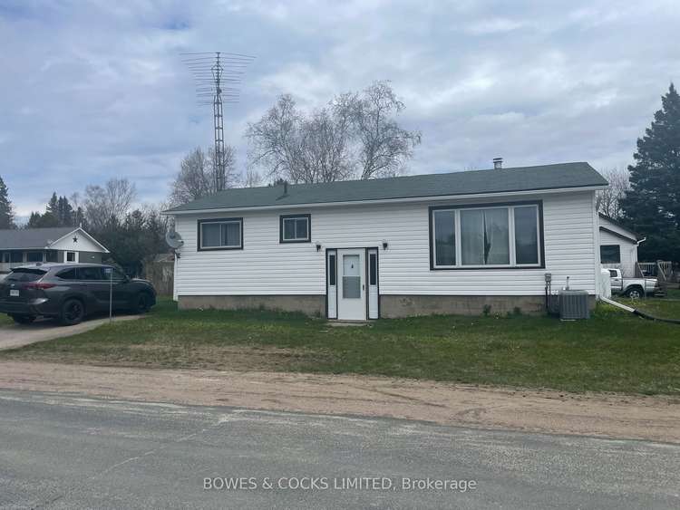 1133 Holmes Rd, Highlands East, Ontario, 