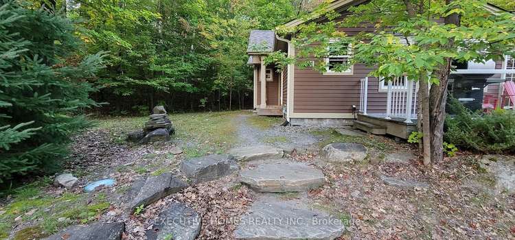 1052 Rat Bay Rd, Lake of Bays, Ontario, 