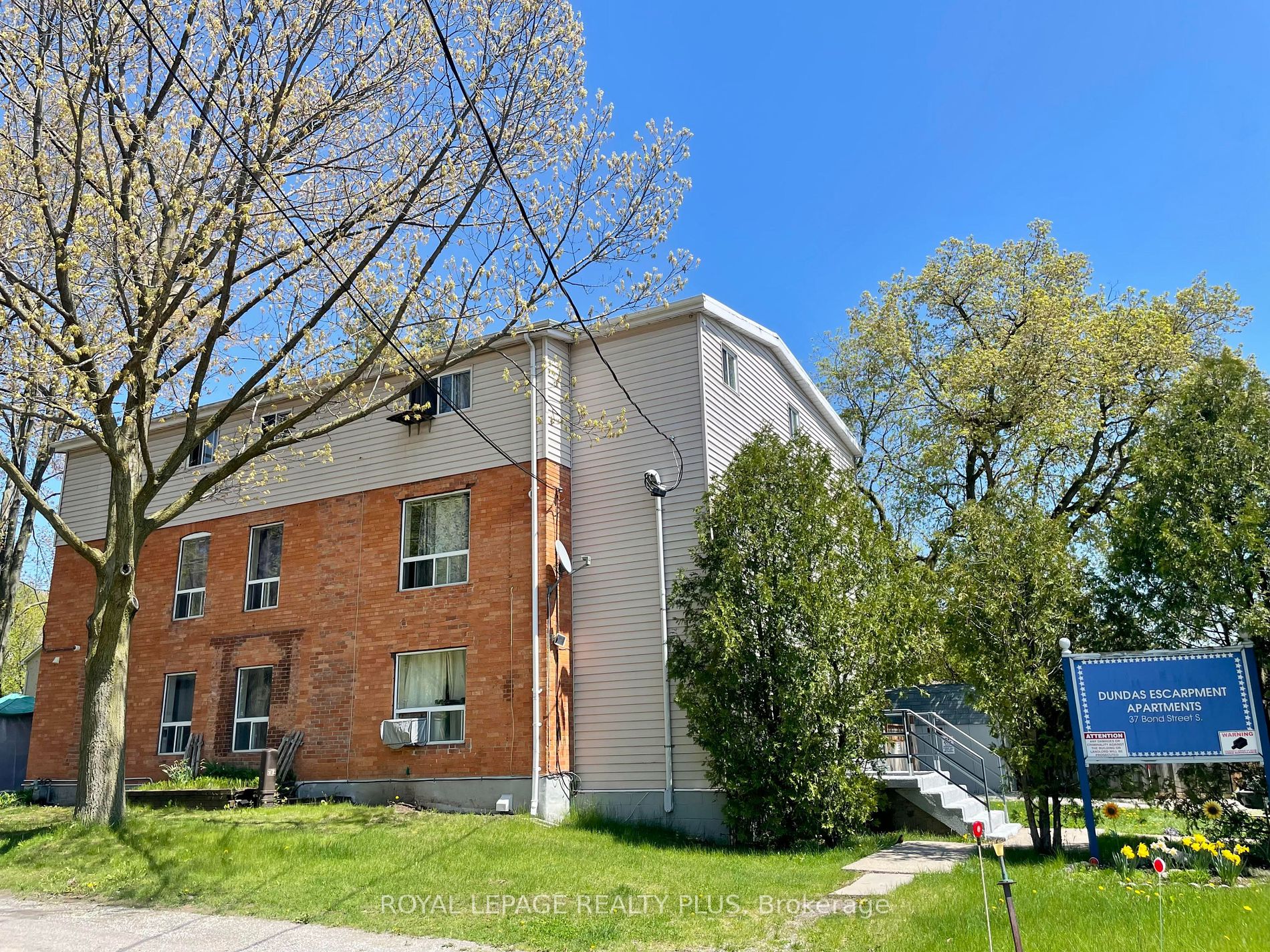 37 Bond St S, Hamilton, Ontario, Dundas