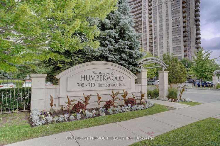 700 Humberwood Blvd, Toronto, Ontario, West Humber-Clairville
