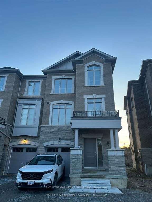 32 Coote Crt, Ajax, Ontario, Central West