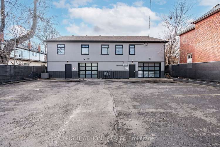 122 Burton St, Hamilton, Ontario, Industrial Sector