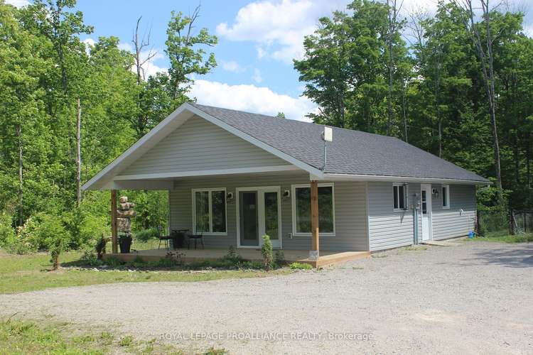 360 Quin Mo Lac Rd, Centre Hastings, Ontario, 